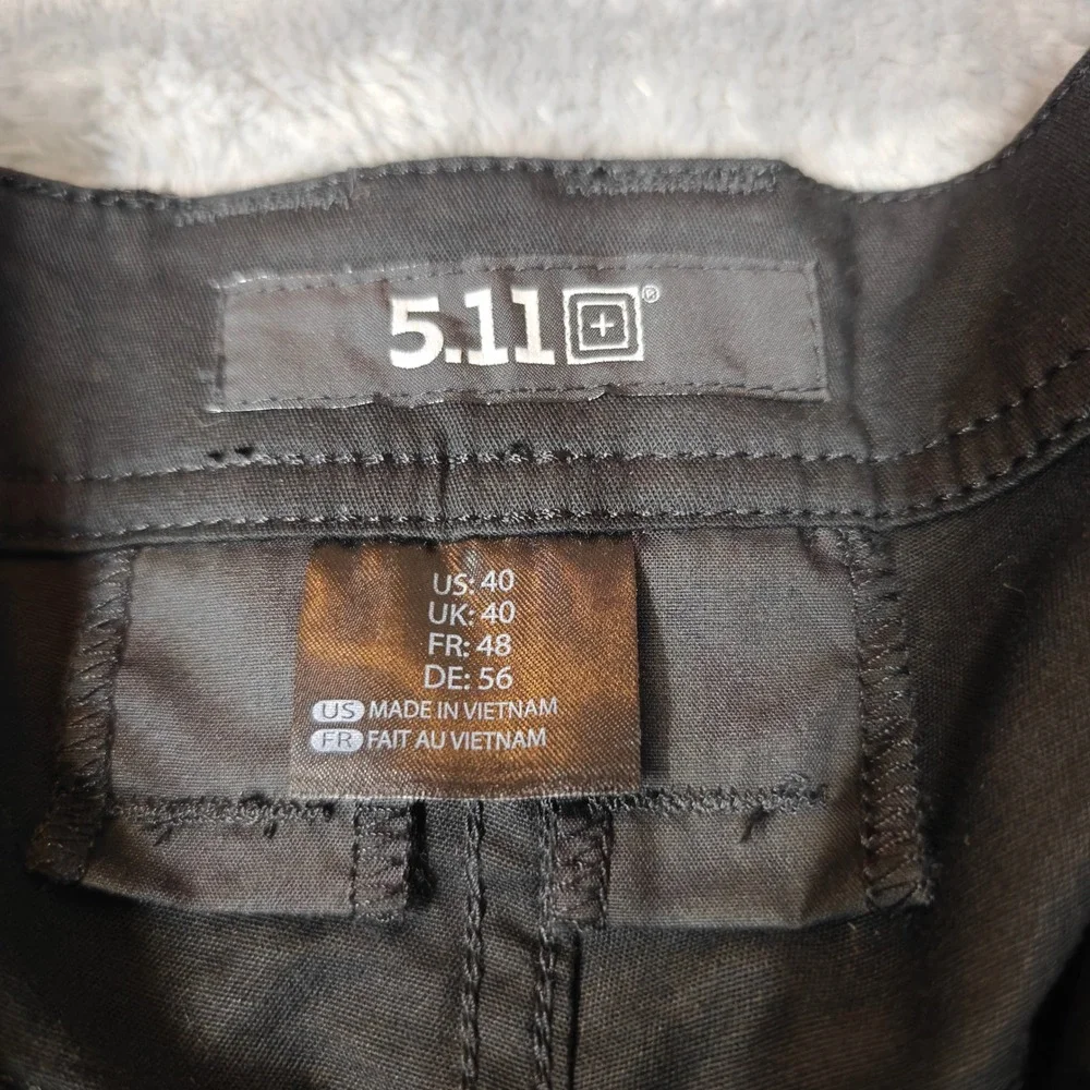 5.11 Tactical Shorts Mens 40 Black Cotton Blend Utility Outdoor 73364-019